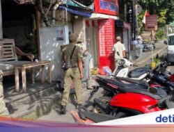 Viral Bule Ngamen Ke Pasar Wisata Ubud, Satpol PP Turun Tangan