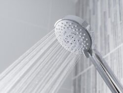 Kenapa Orang yang Lagi Depresi Di Sebab Itu Malas Mandi? Ini Penjelasan Pakar