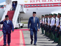 Prabowo Tiba Di Brunei Darussalam Disambut Pasukan Jajar Kehormatan