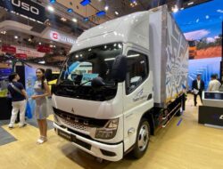 Hino dan Fuso Bakal Merger April 2026
