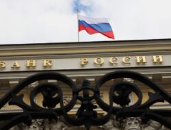 Lembaga Keuanganpusat Rusia Pangkas Suku Bunga Sebagai Pertama Kalinya Untuk 3 Tahun