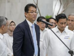 Daripada Nongkrong Di Banksentral, Kita Bagikan