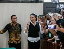 Nikita Mirzani Hadapi Sidang Putusan Hari Ini, Akankah Lebih Berat Di Keinginan Jaksa?