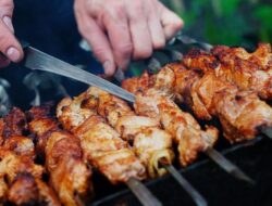 Praktisi Medis Gizi Bagikan Tips Makan Sate Aman Di Malam Tahun Mutakhir