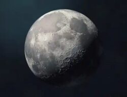 Bulan Lebihterus Menjauh Untuk Bumi Ini yang Terjadi Di Waktu Untuk Sehari