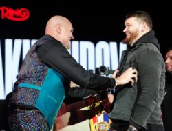 Pelatihan Tanpa Manajer, Tyson Fury Bikin Sensasi Jelang Duel Comeback