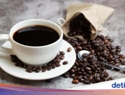 Jangan Stop Mendadak! Begini Tips Aman Kurangi Asupan Minuman Pada Ramadan
