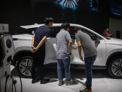 Beban Pajak Lainnya 40 Persen Beli Kendaraan Pribadi Mutakhir Dinilai Ketinggian