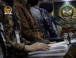 Baleg Dewan Perwakilan Rakyat Tak Bisa Intervensi Sidang Kejahatan Keuangan Chromebook