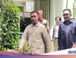 Pada Jokowi Ditawari Main Sinema Dayak dan Diundang Ke Kegiatan Adat