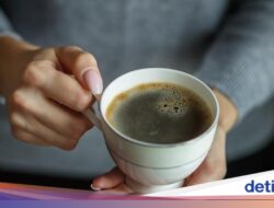 Tak Cuma Bikin Melek, Minum Minuman Kafein Ternyata Baik Bagi Otak dan Usus