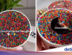 Apa Itu Dot Cakes? Kue Viral yang Bikin Orang Rela Antre Panjang