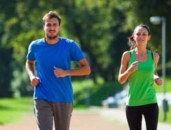 Kurang Gerak Bisa Picu Luka, Jalan Kaki 7.000 Langkah Karena Itu Solusi Sederhana